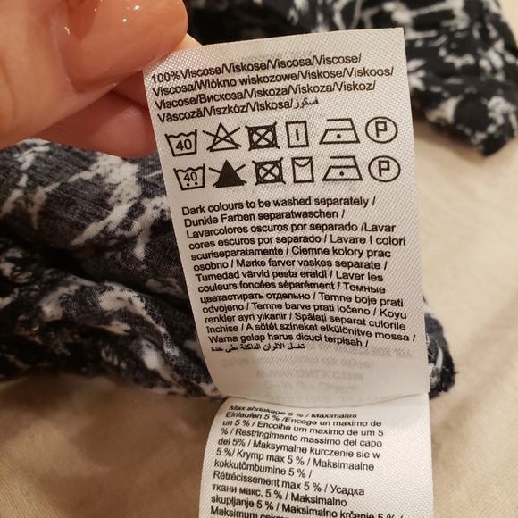 Viscose shorts - Picture 8 of 8